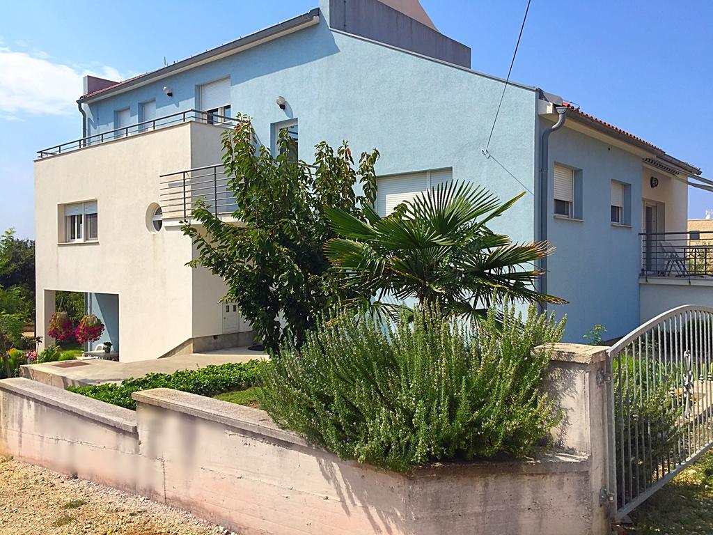 Ana'S Apartments Petrcane Exterior photo